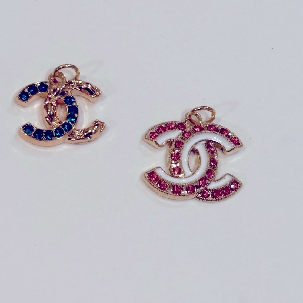 1 (one) Authentic Chanel zipper pulls